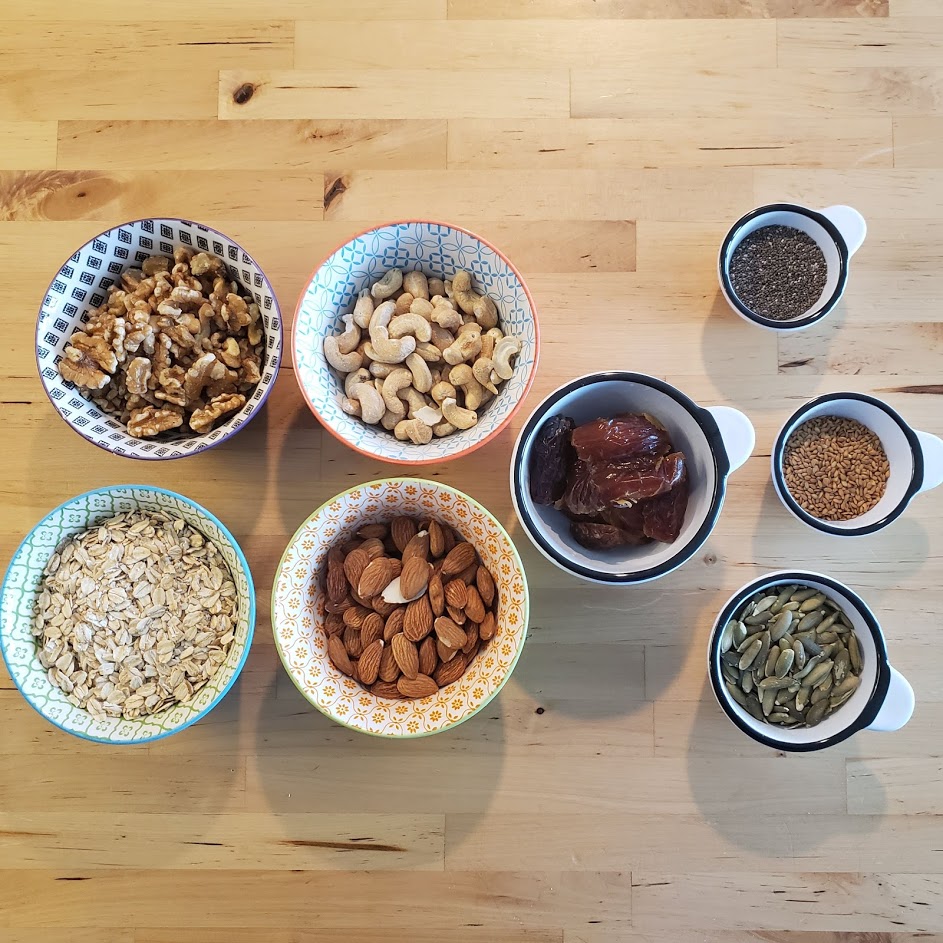 Ingredients for delicious energy bars